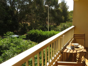 Studio Bormes-les-Mimosas, 1 pièce, 4 personnes - FR-1-610-21